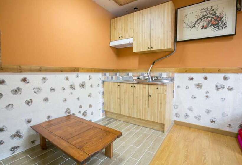 פנסיון Ddlanchae Hanok Stay   Main House