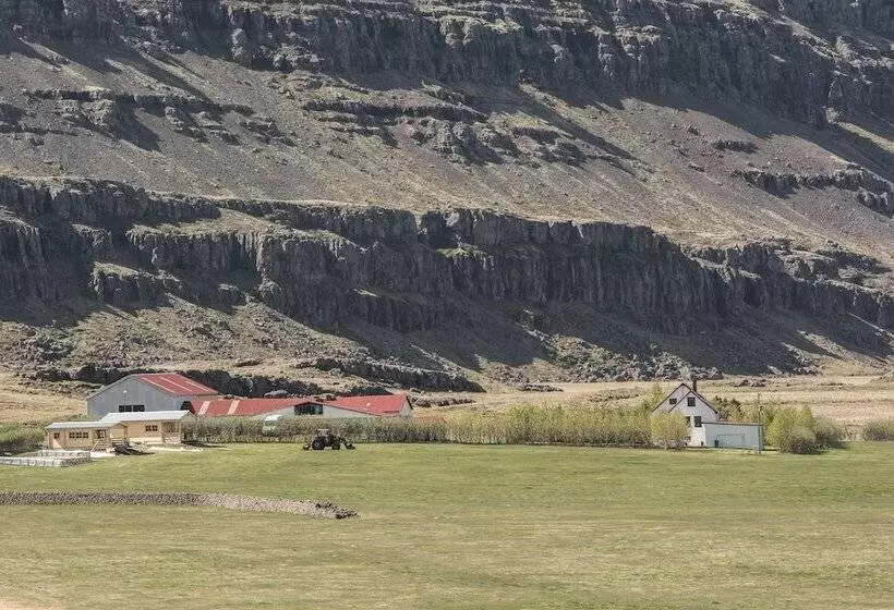هتل Bragdavellir Cottages