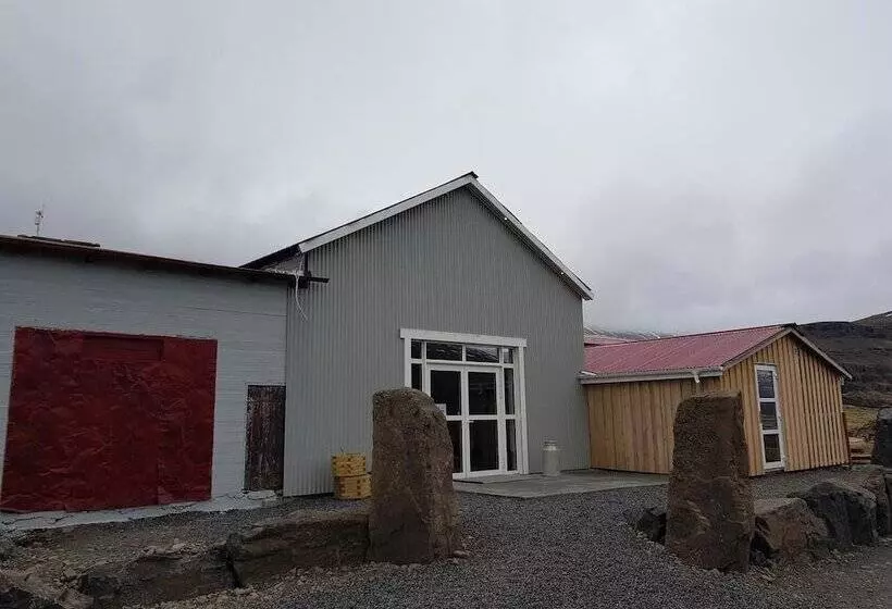 هتل Bragdavellir Cottages