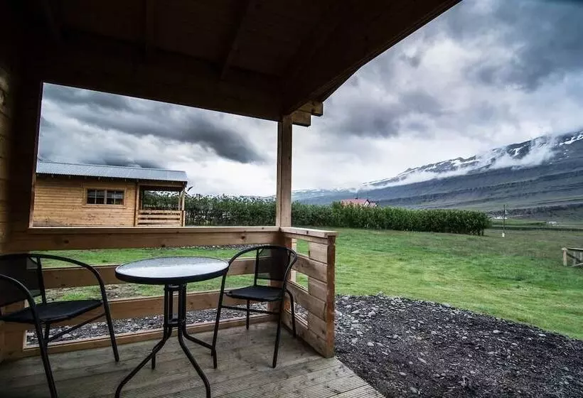 هتل Bragdavellir Cottages
