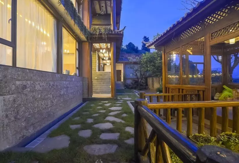 Hotelli Lijiang Cibei Guesthouse