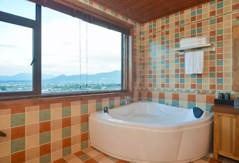 Hotelli Lijiang Cibei Guesthouse