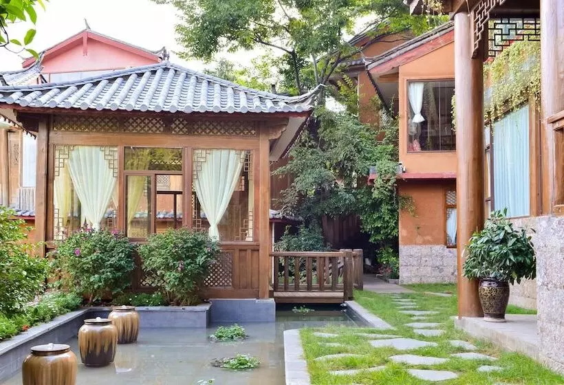 Hotelli Lijiang Cibei Guesthouse