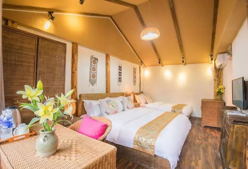 Hotelli Lijiang Cibei Guesthouse