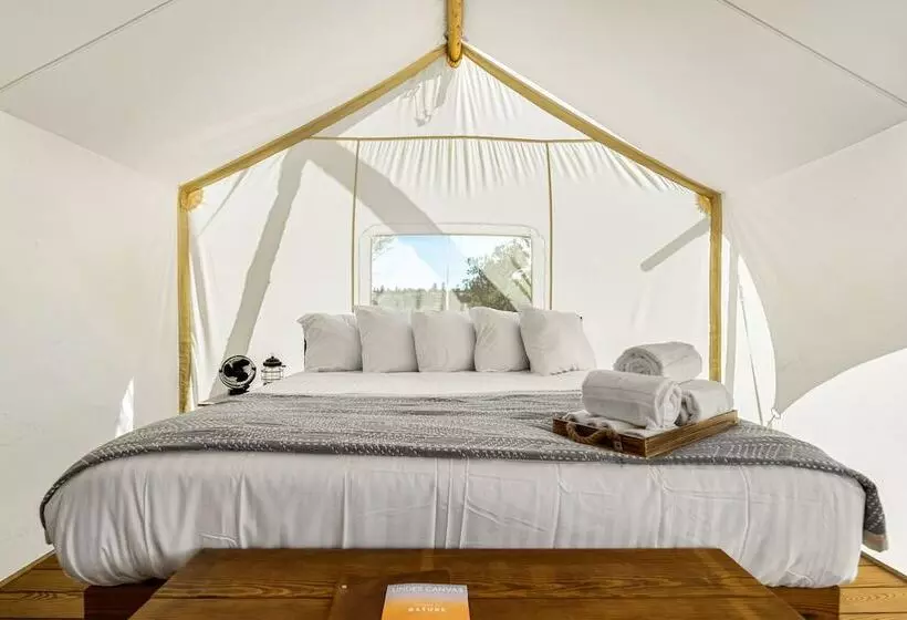 Hotelli Under Canvas Bryce Canyon