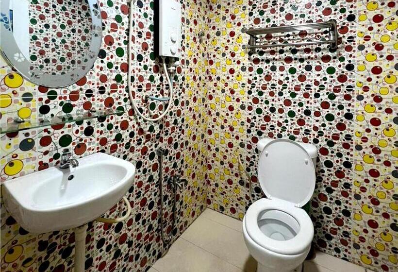 בית מלון כפרי Ark Batu Caves