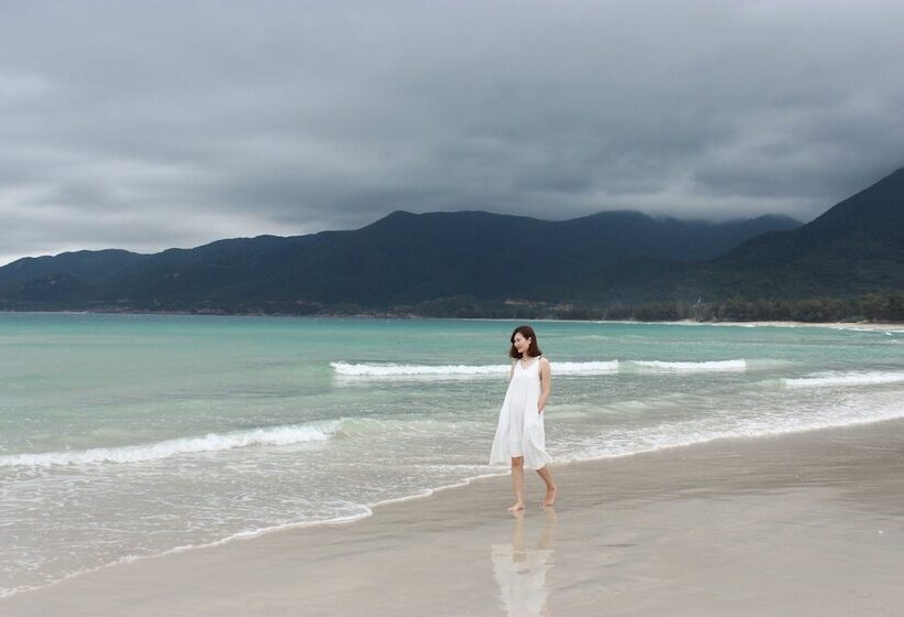 هتل Aloha Binh Tien