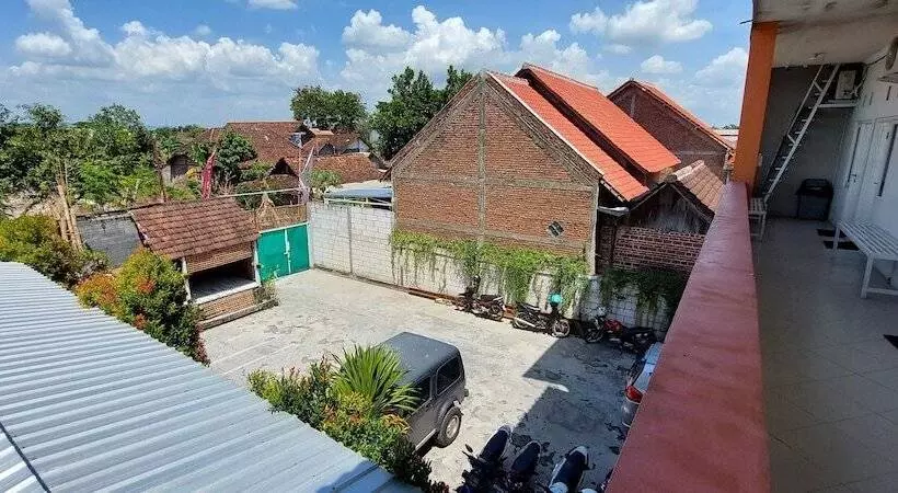 ホテル Omah Pandhoek Family Syariah