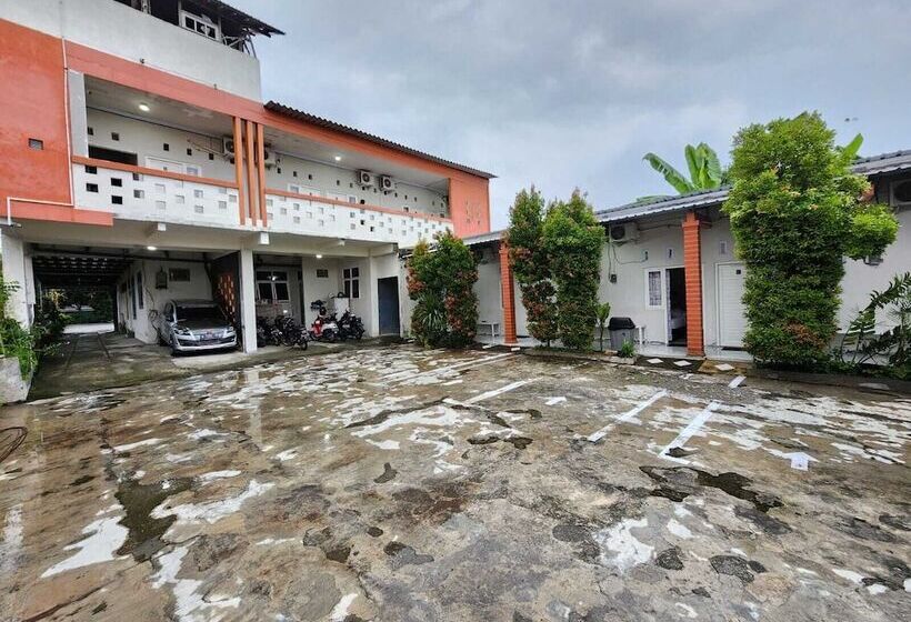 Szálloda Omah Pandhoek Family Syariah