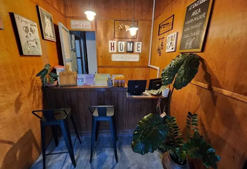 ホテル Omah Pandhoek Family Syariah