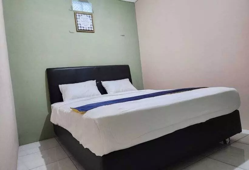 ホテル Omah Pandhoek Family Syariah