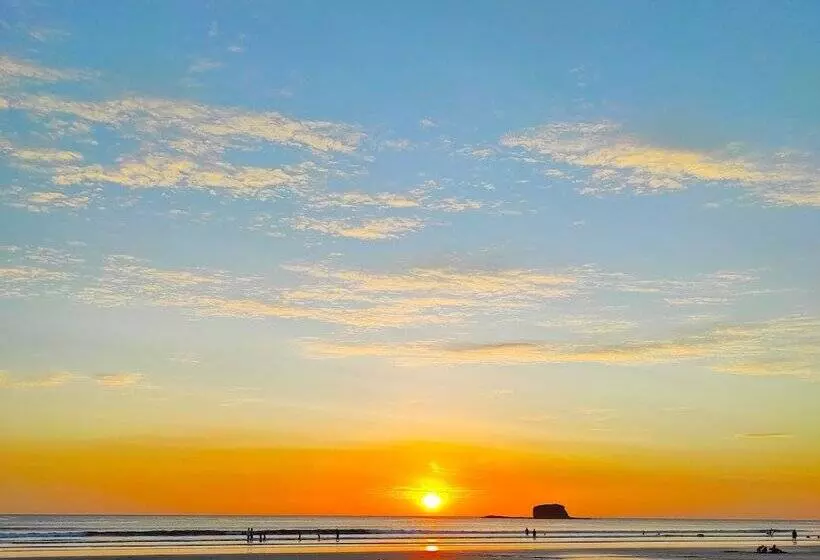 هتل Playa Hermosa Ecolodge