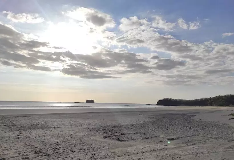 هتل Playa Hermosa Ecolodge