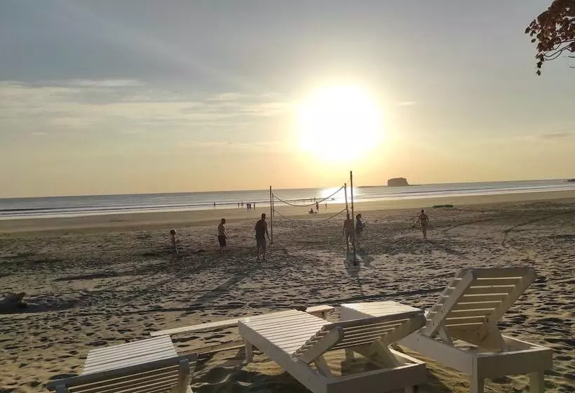 هتل Playa Hermosa Ecolodge