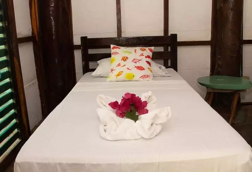 هتل Playa Hermosa Ecolodge