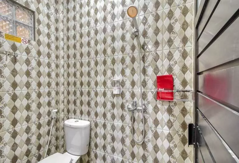 هتل Prime Adisucipto