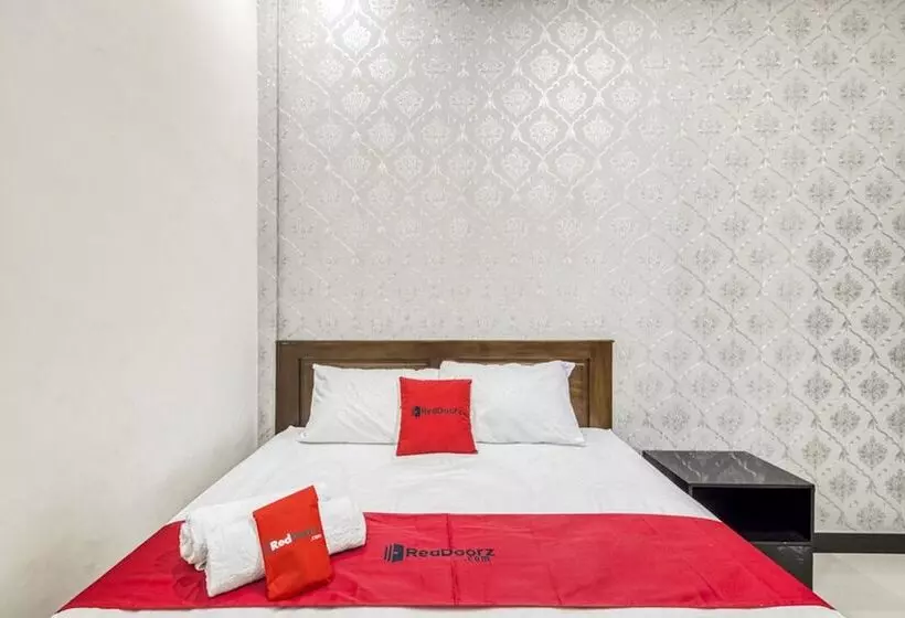 هتل Prime Adisucipto