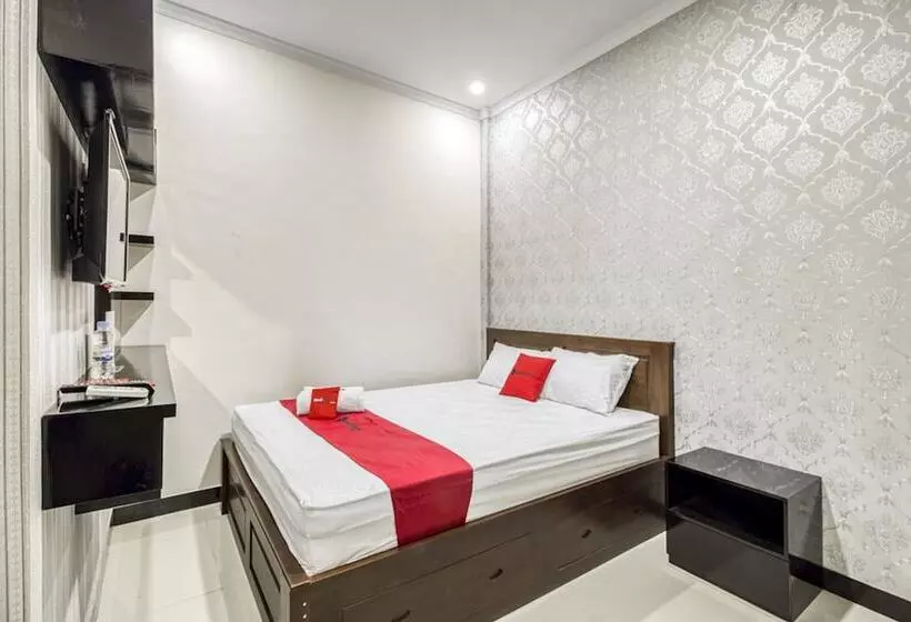 هتل Prime Adisucipto