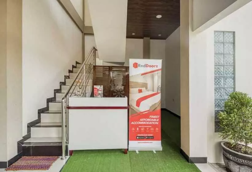 هتل Prime Adisucipto