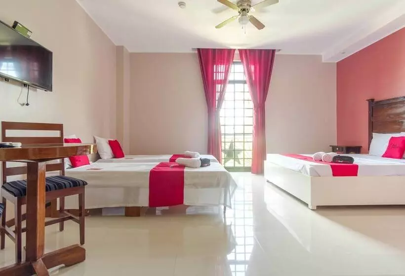 Hotelli Reddoorz Plus @ West Nautical Road Puerto Galera