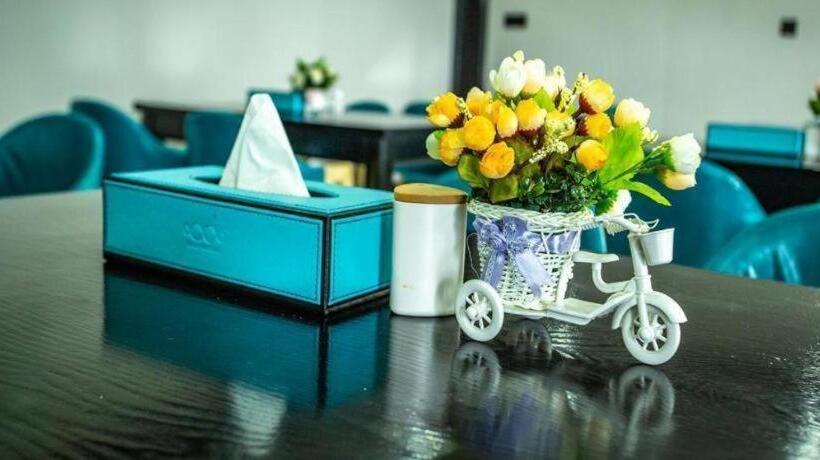 Xana Hotelle Lhasa Potala Palace Beijing Middle Road