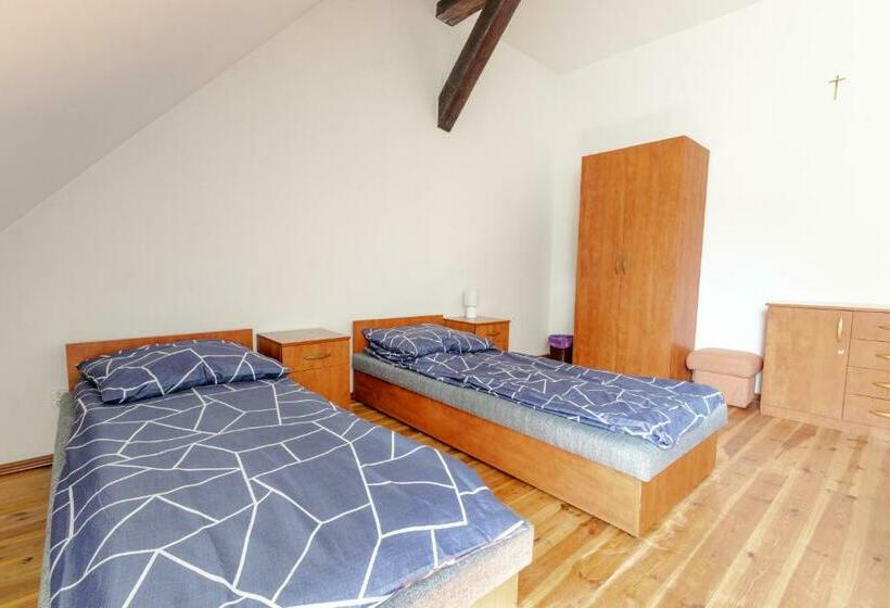 فندق صغير Ośrodek Szkoleniowo   Noclegowy Chojnik