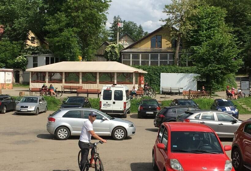 Aamiaismajoitus (B&B) Pokoje W Starej Karczmie