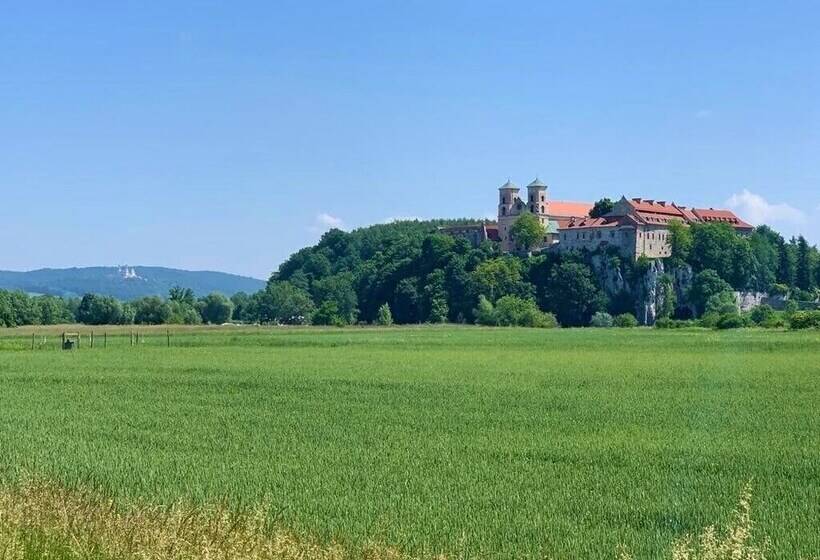 Aamiaismajoitus (B&B) Pokoje W Starej Karczmie