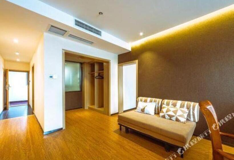 Iu Hotel Chongqing Jiangbei International Airport