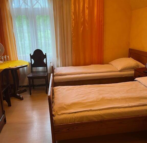 汽车旅馆  Leśny Dwór