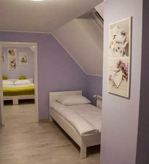 Aamiaismajoitus (B&B) Dom Pod Lawendowym Polem