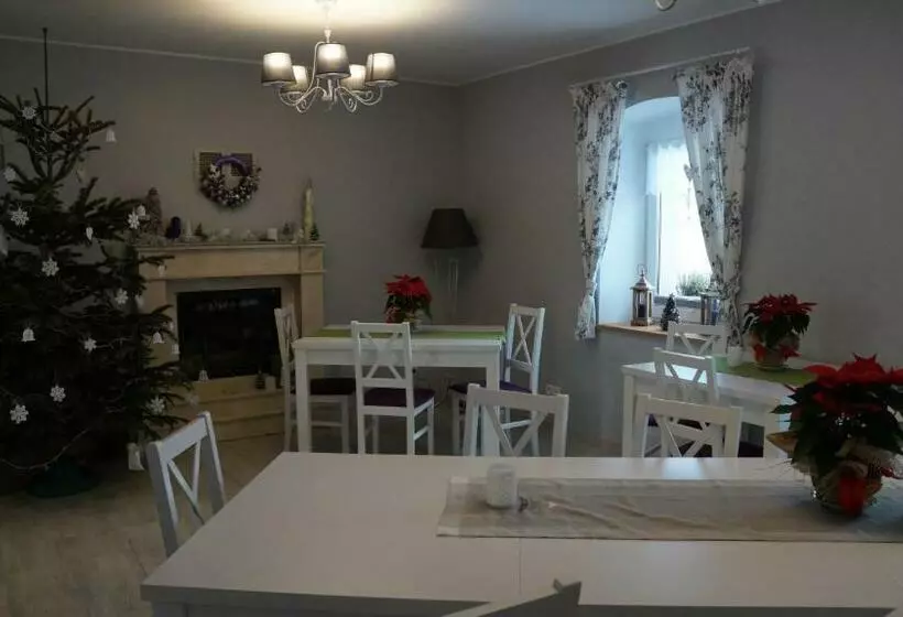 Aamiaismajoitus (B&B) Dom Pod Lawendowym Polem