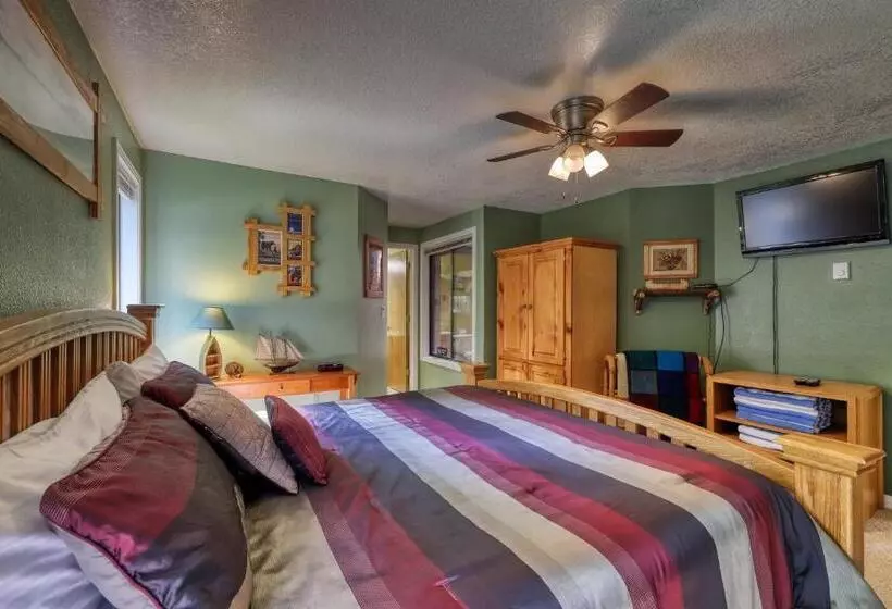 ホテル Aspen Village Golf Course Condo  Snowshoes