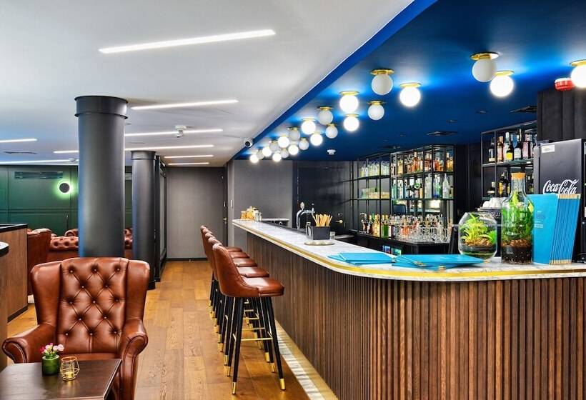 בית מלון כפרי Ferreus Modern Art Deco