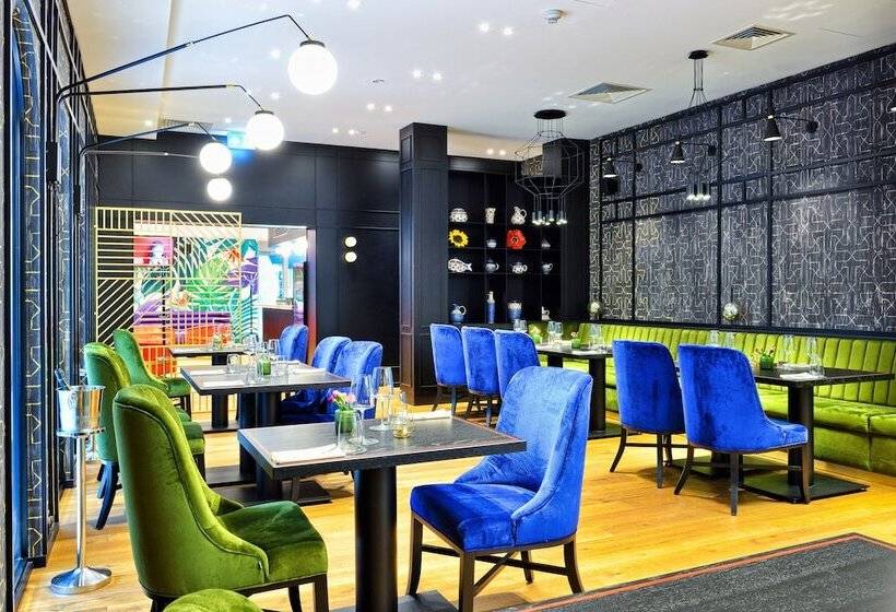 בית מלון כפרי Ferreus Modern Art Deco