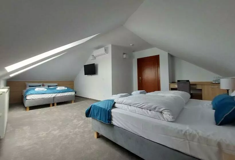 Hotelli Perła Dunajca Zakliczyn