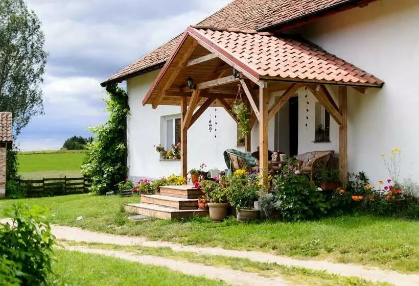 ホテル Zakątek Szczęścia Eko Agroturystyka