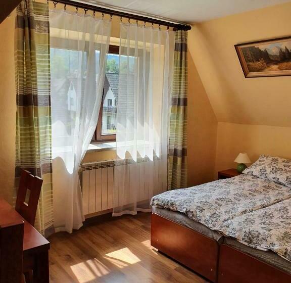 پانسیون Willa Szafran