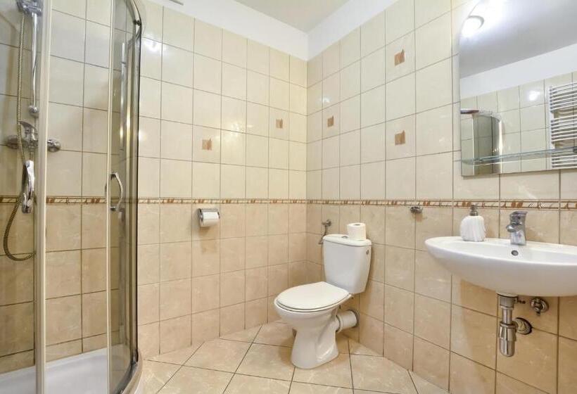 Szálló Noclegi Wałbrzych Pokoje Konrad