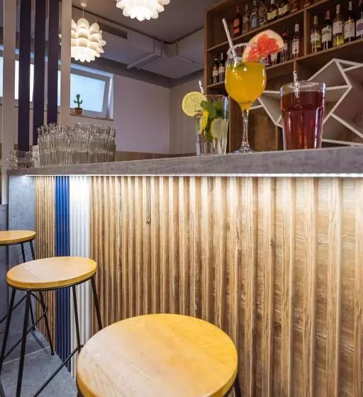 Aamiaismajoitus (B&B) Origami Prestige