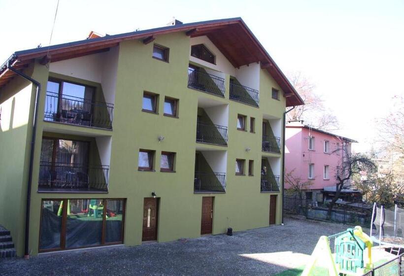 مبيت وإفطار Willa Stenia Center Apartamenty