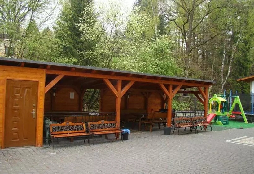 Aamiaismajoitus (B&B) Willa Stenia Center Apartamenty