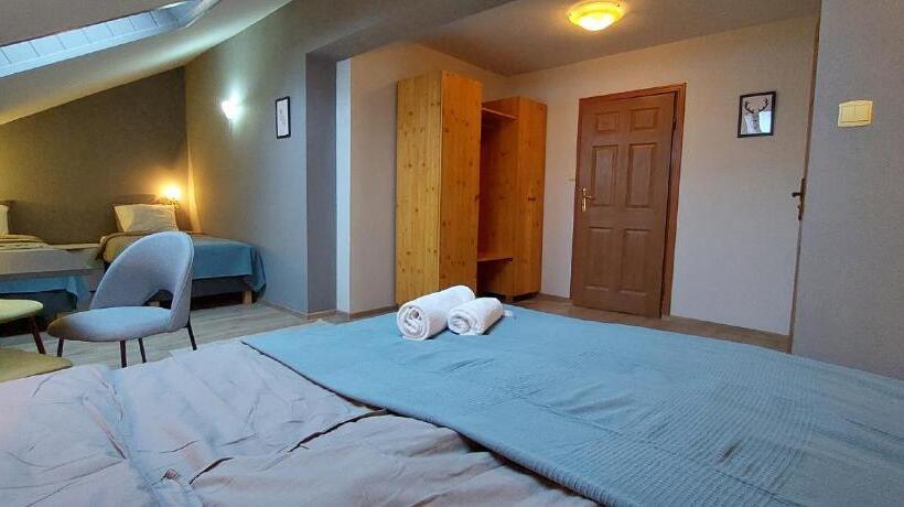 فندق Skalny Dworek