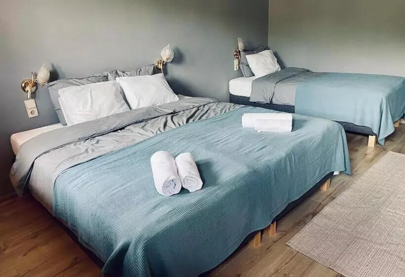 ホテル Skalny Dworek