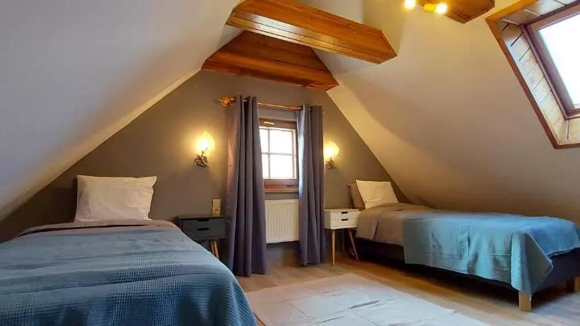 ホテル Skalny Dworek