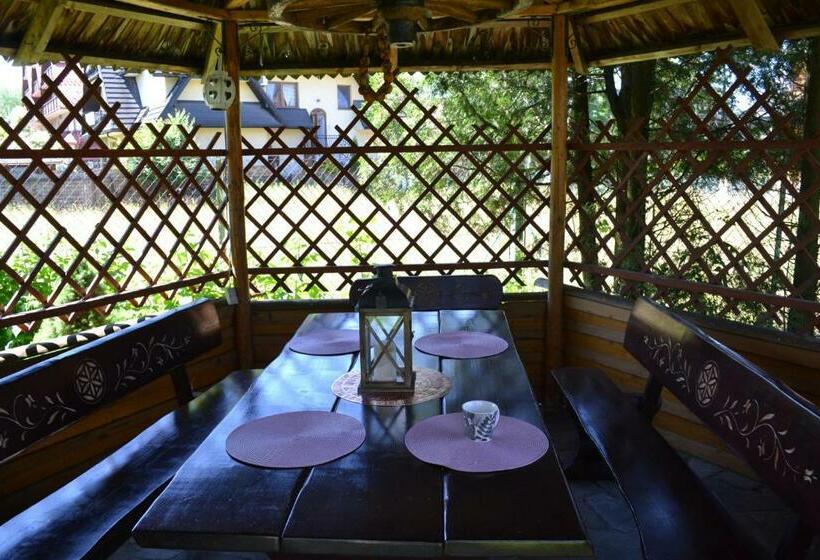 تختخواب و صبحانه Perła