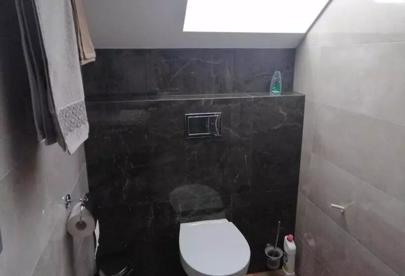 Aamiaismajoitus (B&B) Pokoje Gościnne Z łazienkami