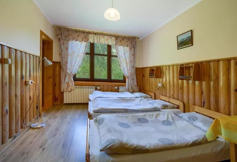 Aamiaismajoitus (B&B) Schronisko Pttk Trzy Korony