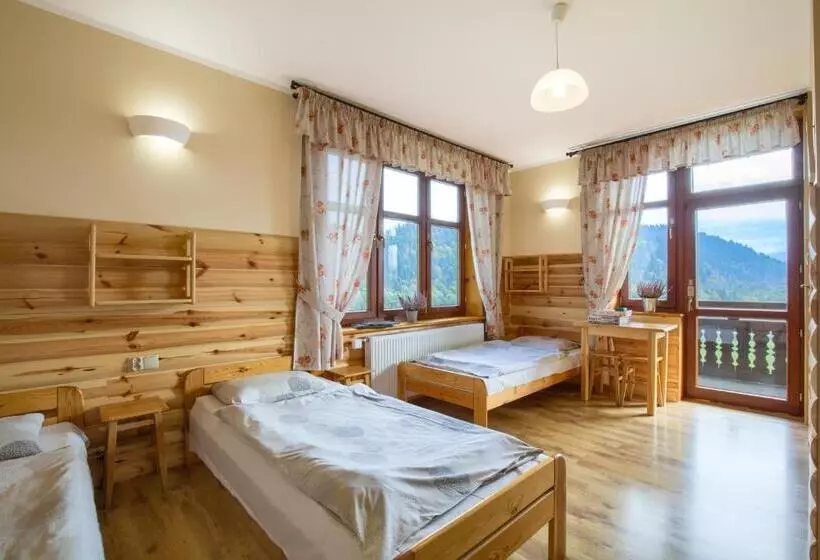Aamiaismajoitus (B&B) Schronisko Pttk Trzy Korony