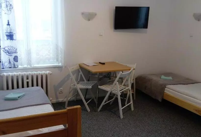 ホテル Noclegi Jachtklub Elbląg